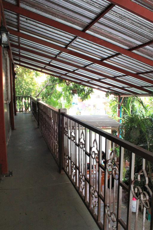 Baan Park Raak Backpacker Hostel Chiang Mai Extérieur photo
