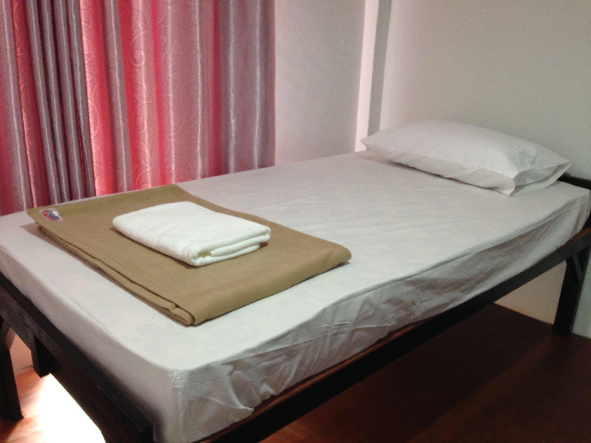 Baan Park Raak Backpacker Hostel Chiang Mai Extérieur photo
