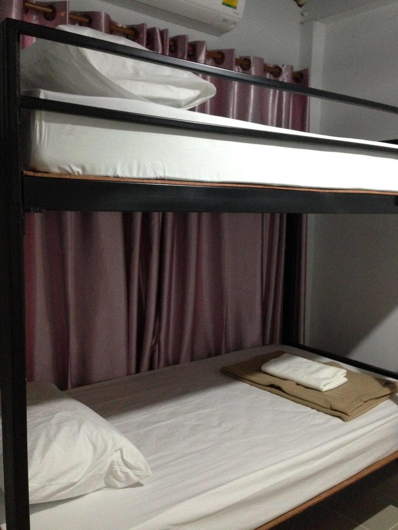 Baan Park Raak Backpacker Hostel Chiang Mai Extérieur photo